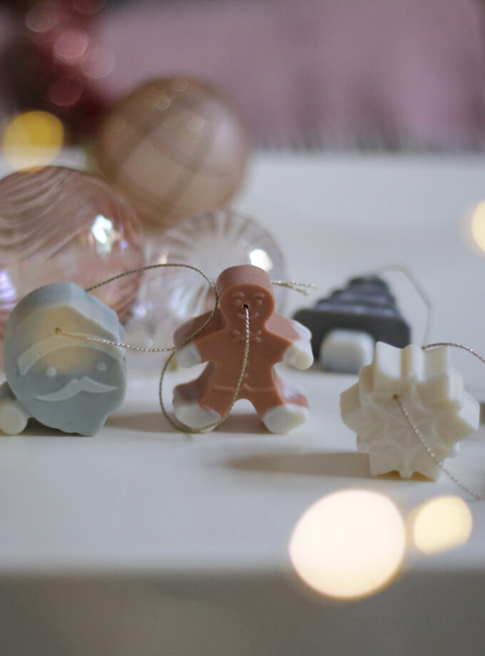 Savons de Noël à suspendre